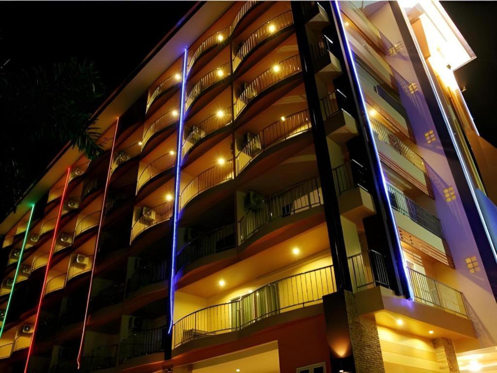 Siam Platinum Pattaya Otel Dış mekan fotoğraf